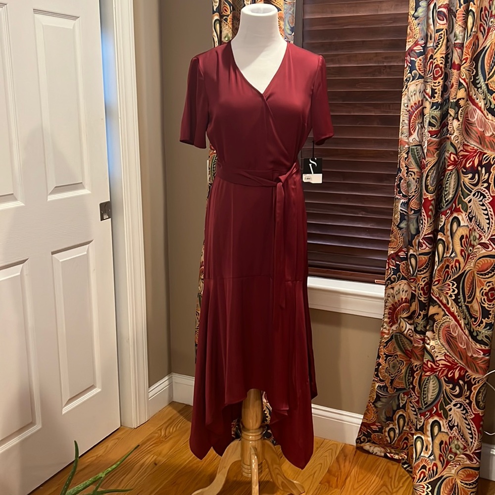 Simply Vera Vera Wang Will be colored red dress. NWT.
